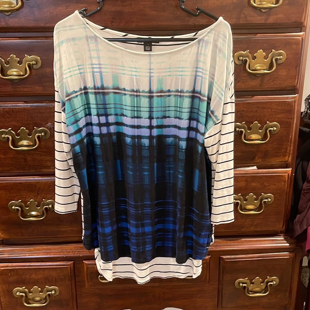 St John stretch shirt with beautiful pattern design size Large